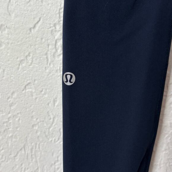 Lululemon Speed Up Tight Full-On Luxtreme 28" in True Navy Size 4 - Picture 5 of 6